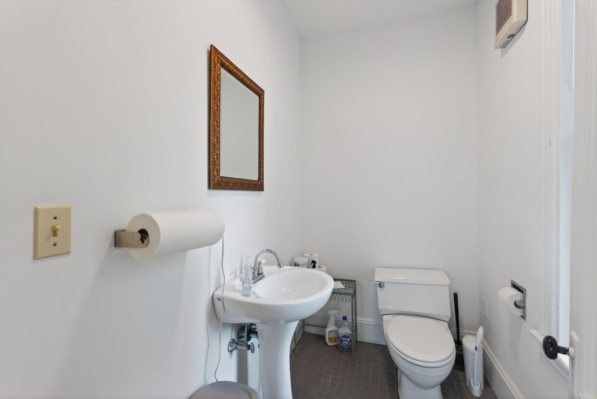 133 Gray Road Falmouth, ME 04105 - Photo 16 of 46 16_DSC02544