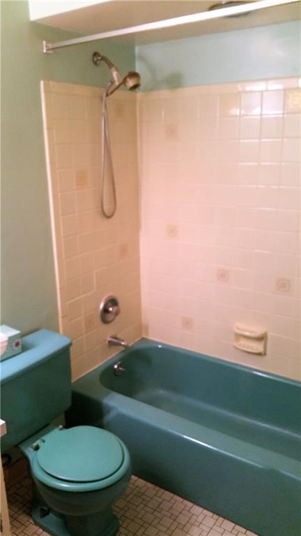 3900 Shepard Road Gibsonia, PA 15044 - Photo 14 of 24 Bath