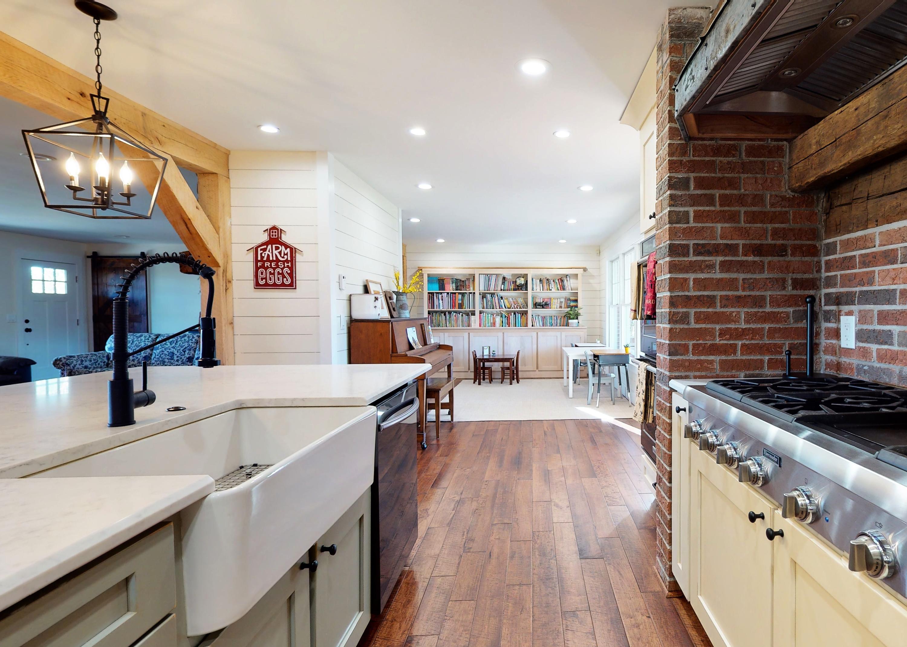 2127 Pisgah Road Greeneville, TN 37743 - Photo 17 of 72 Kitchen