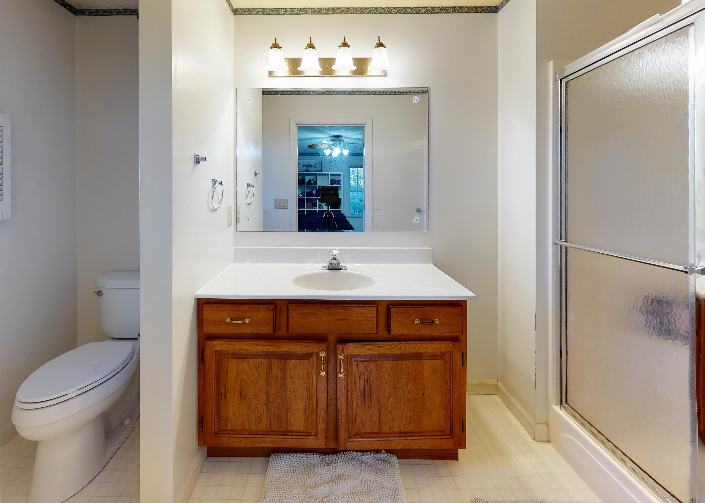 2127 Pisgah Road Greeneville, TN 37743 - Photo 31 of 72 Master Bath