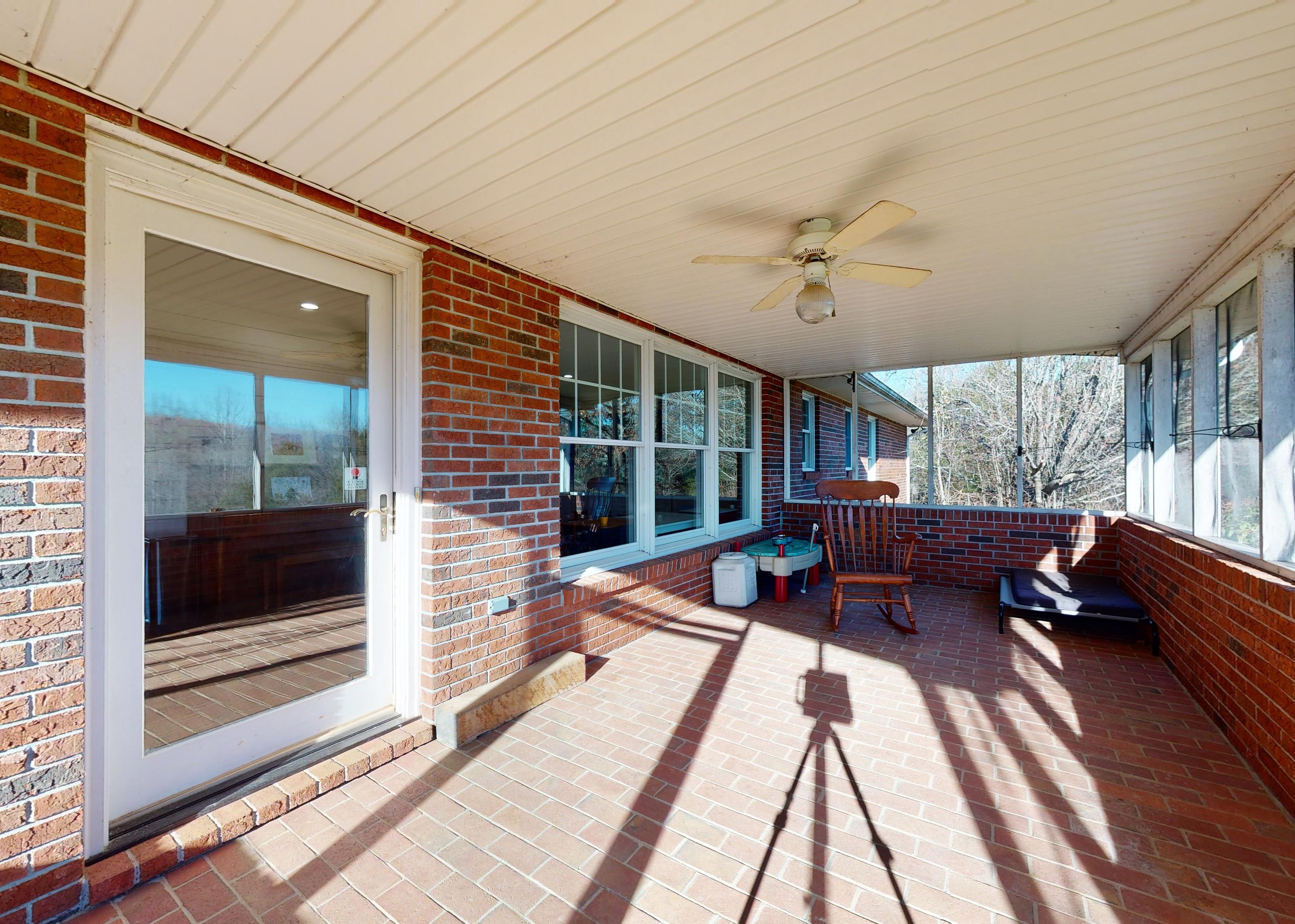 2127 Pisgah Road Greeneville, TN 37743 - Photo 39 of 72 Screened Porch
