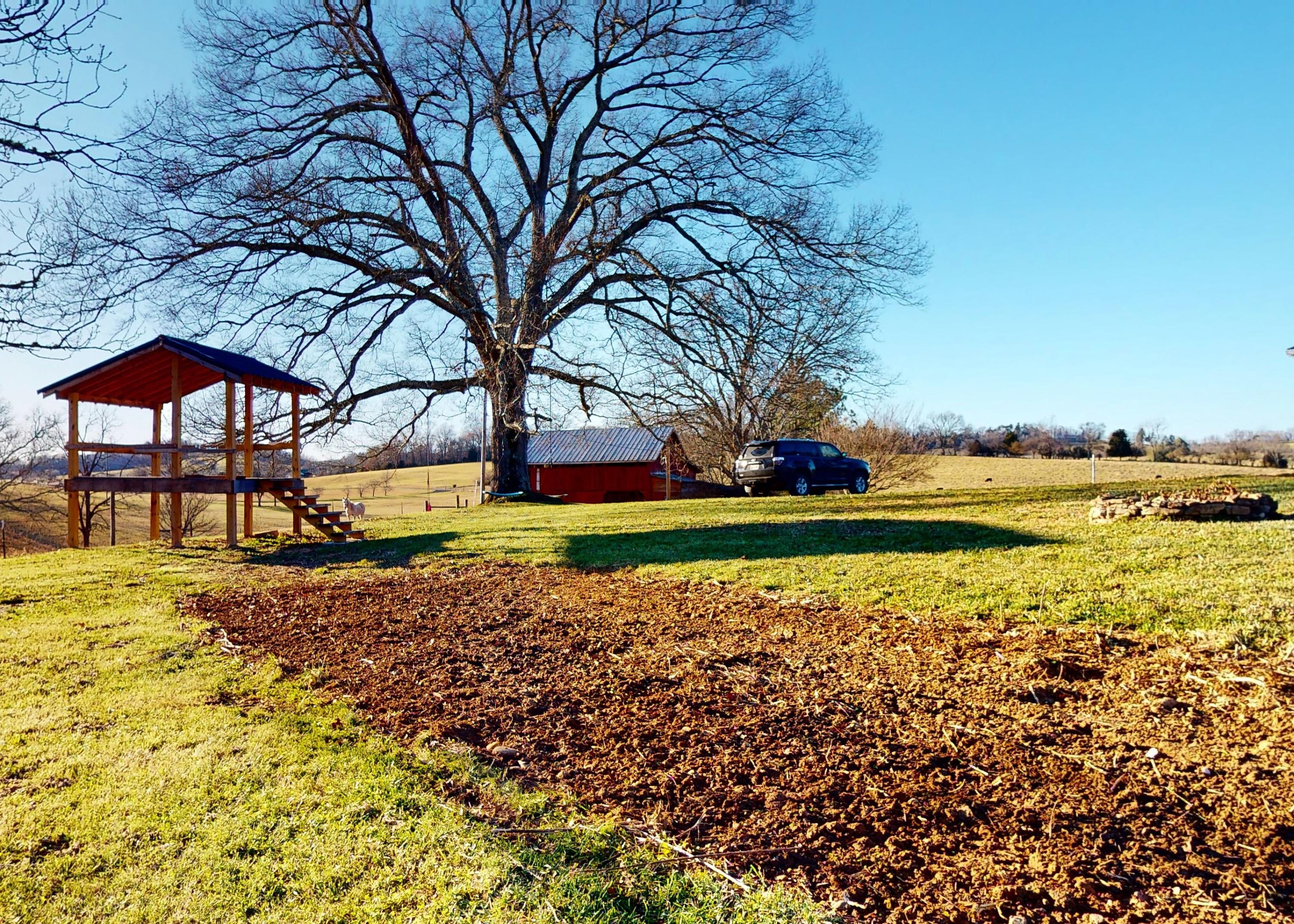 2127 Pisgah Road Greeneville, TN 37743 - Photo 55 of 72 Playhouse