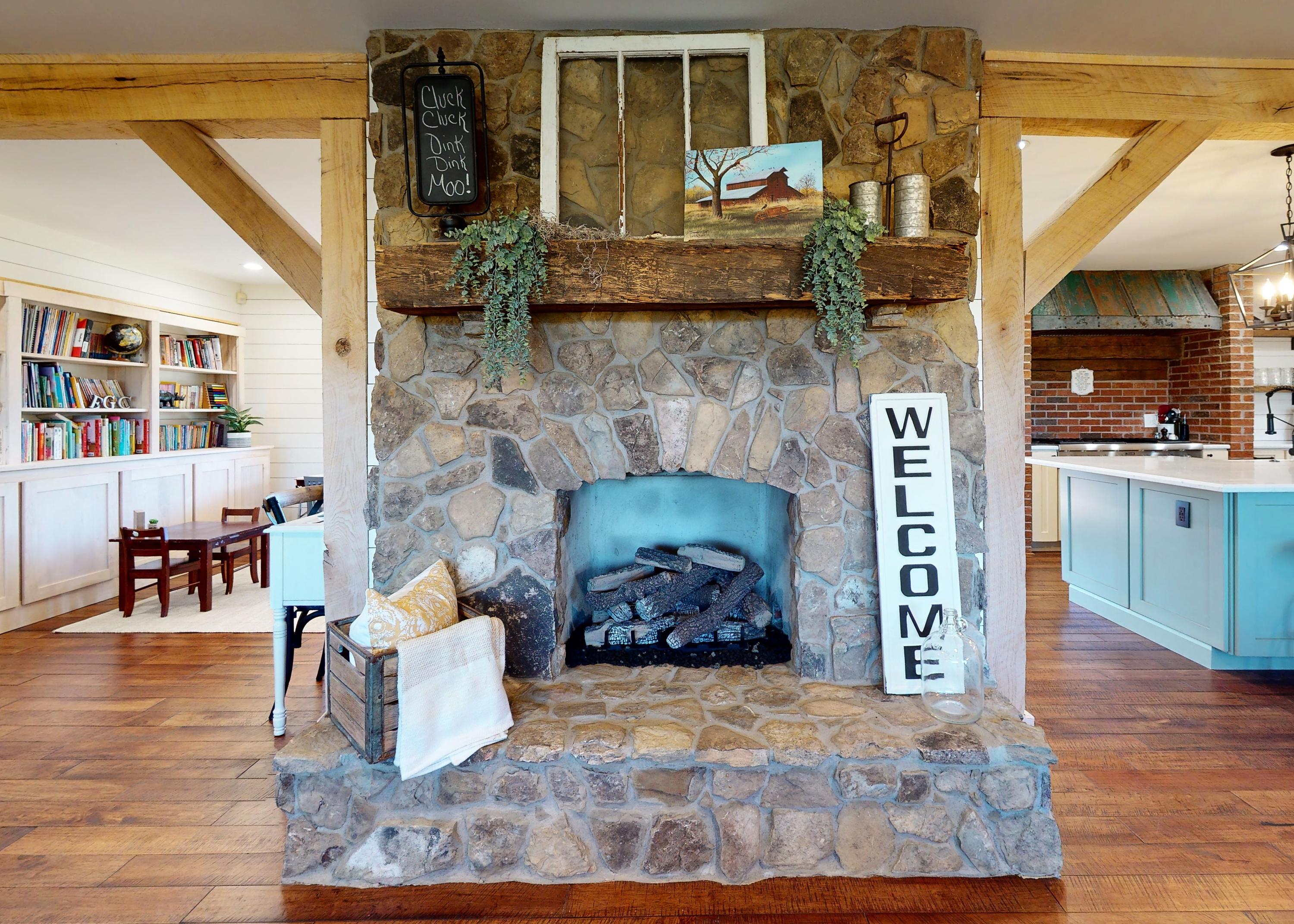 2127 Pisgah Road Greeneville, TN 37743 - Photo 10 of 72 Gas Log Fireplace
