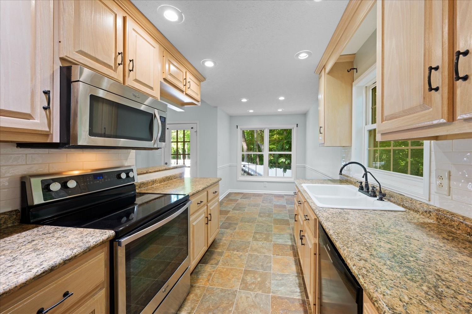 113 Brookview Court Springfield, TN 37172 - Photo 12 of 46 Gallery Image 12
