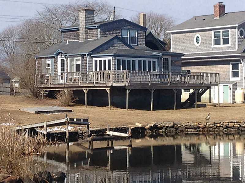 14 Shore Road Westerly, RI 02891 - Photo 1 of 24 Exterior Front.