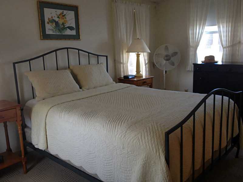 14 Shore Road Westerly, RI 02891 - Photo 21 of 24 Master Bedroom.