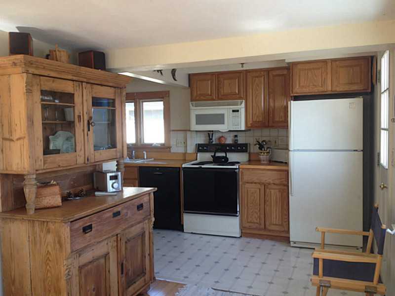14 Shore Road Westerly, RI 02891 - Photo 10 of 24 Kitchen.