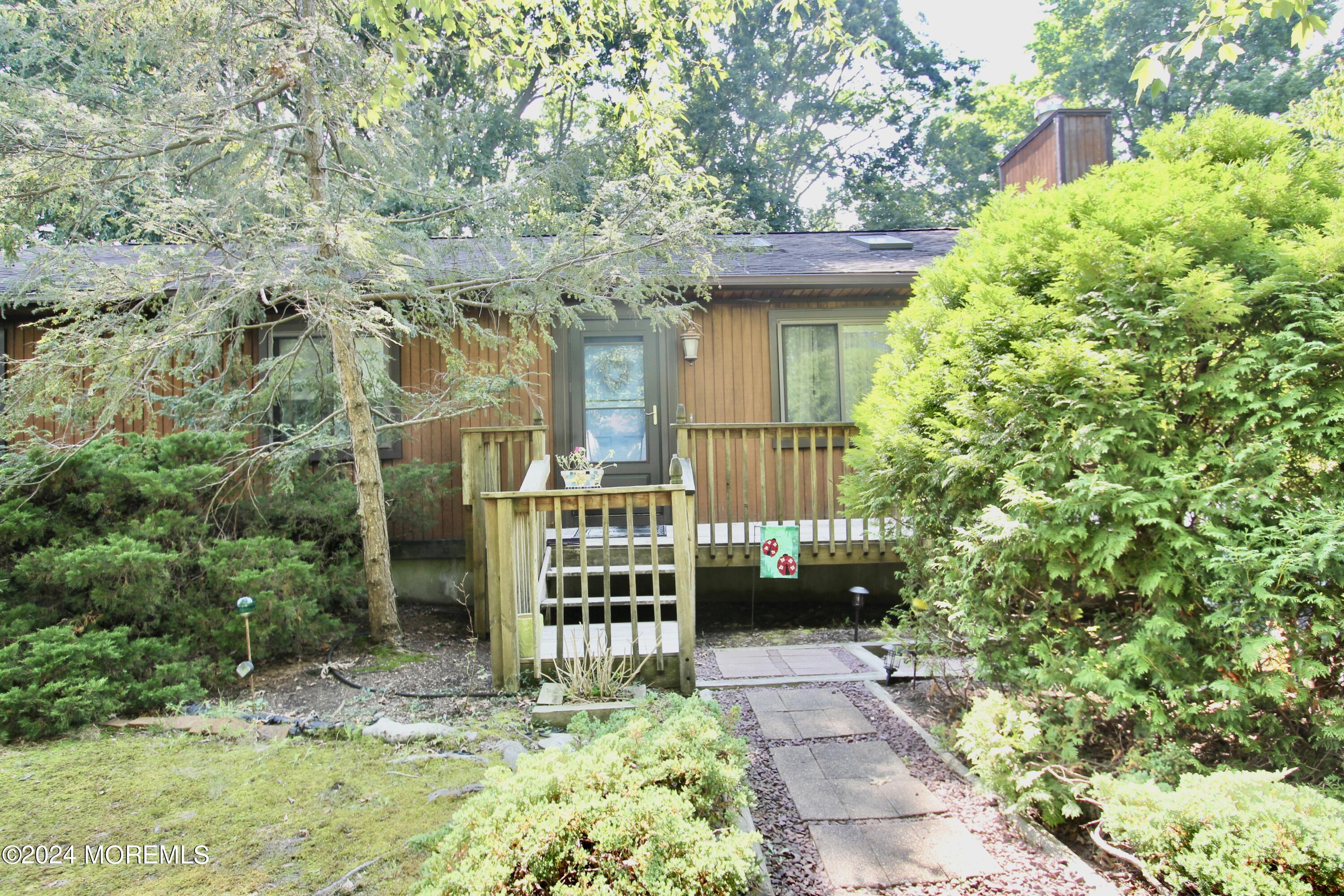 705 Marion Road Neptune Township, NJ 07753 - Photo 18 of 28 IMG_8530