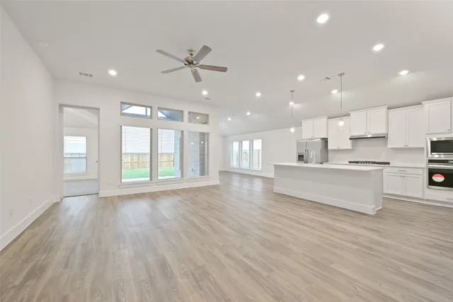 $343,000 | 209 Sandhill Grv Trail, Hempstead, TX 77445