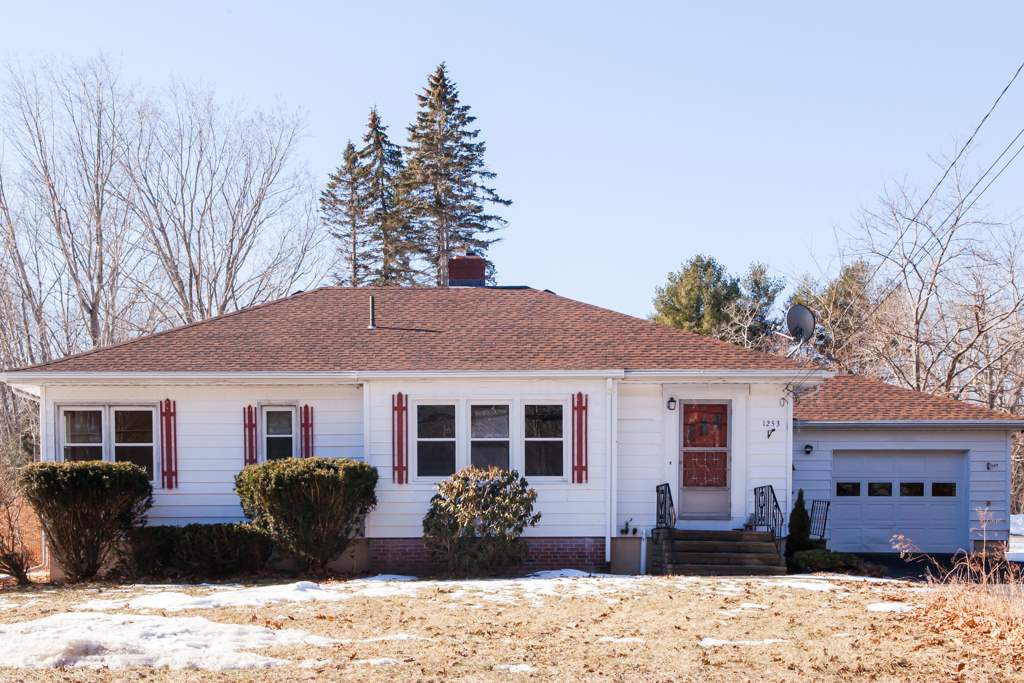1253 State Road Eliot, ME 03903 - Photo 1 of 26