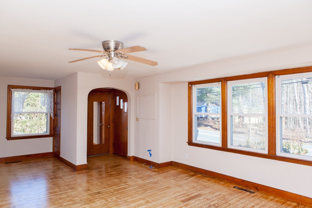 1253 State Road Eliot, ME 03903 - Photo 7 of 26