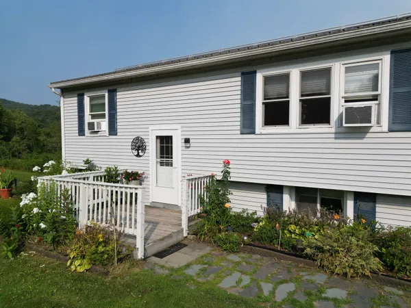 $424,900 | 660 Highway 15, Underhill, VT 05489