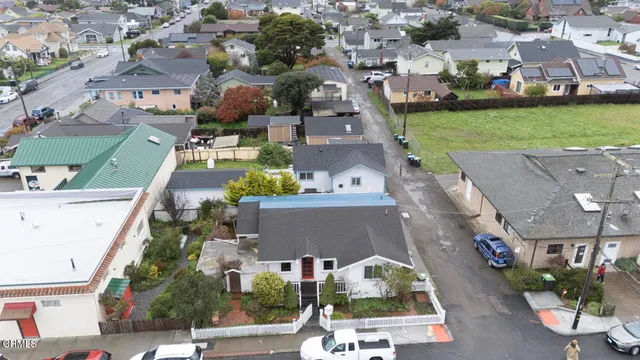 $349,900 | 419 East Laurel Street, Fort Bragg, CA 95437