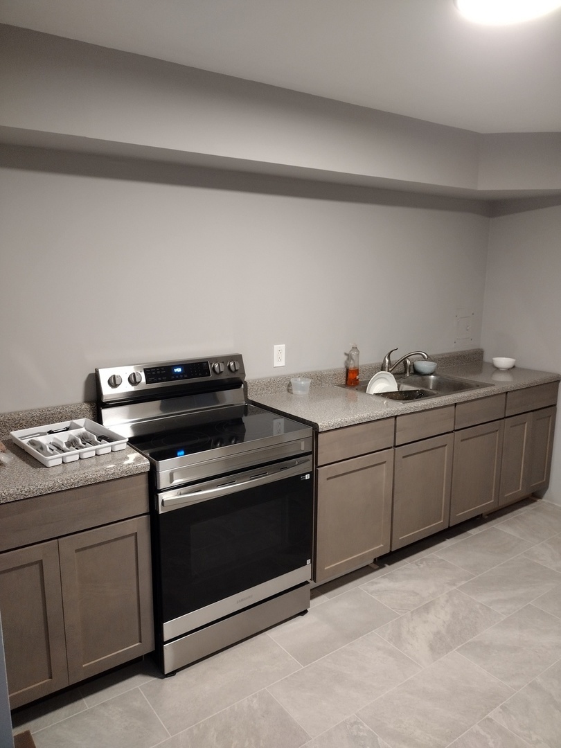 1210 Dale Avenue, Unit 2I Arlington Heights, IL 60004 - Photo 3 of 11