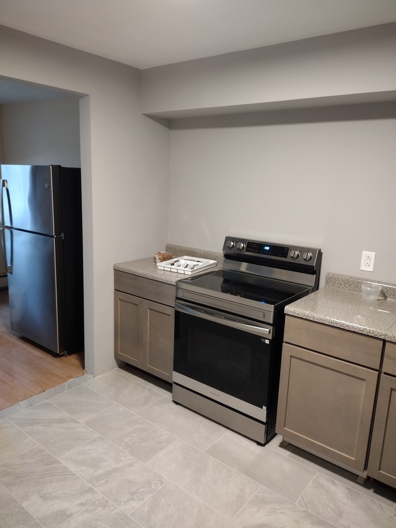 1210 Dale Avenue, Unit 2I Arlington Heights, IL 60004 - Photo 6 of 11