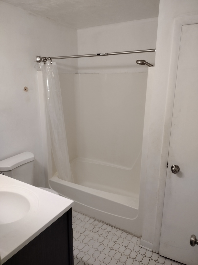 1210 Dale Avenue, Unit 2I Arlington Heights, IL 60004 - Photo 8 of 11