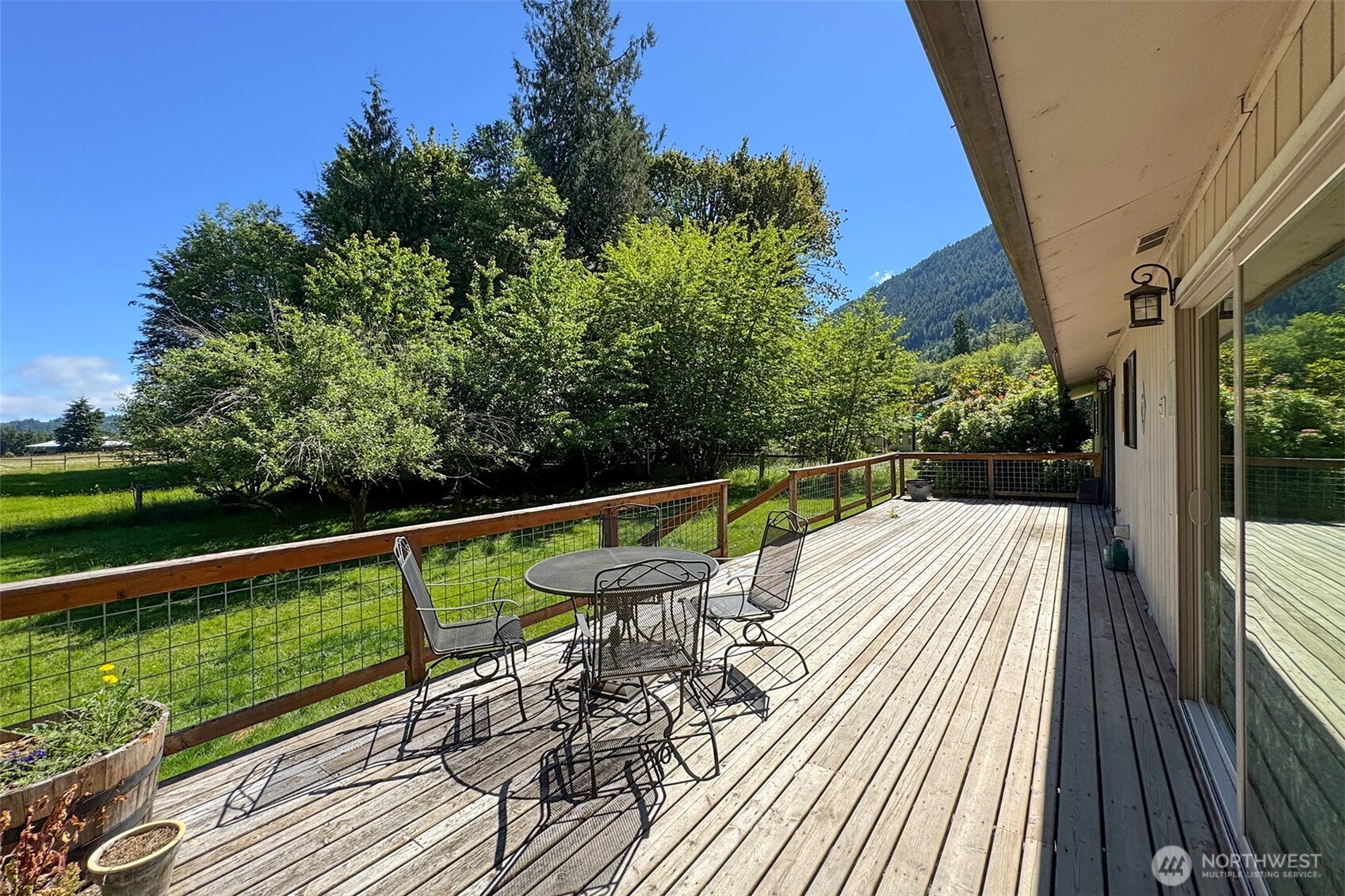 537 Herrick Road Port Angeles, WA 98363 - Photo 7 of 33