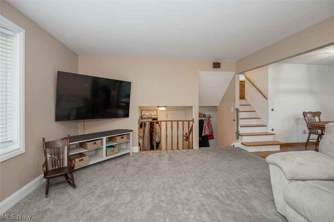 8493 Webster Road Strongsville, OH 44136 - Photo 7 of 33