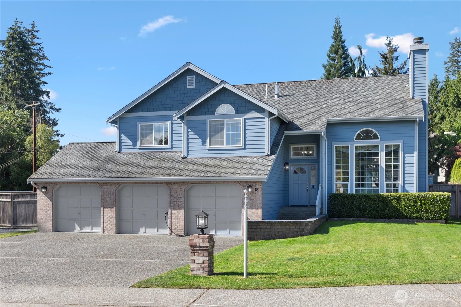 18 174th Street Southwest Bothell, WA 98012 - Photo 2 of 34