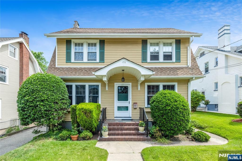 176 Woodward Avenue Rutherford, NJ 07070 - Photo 1 of 50
