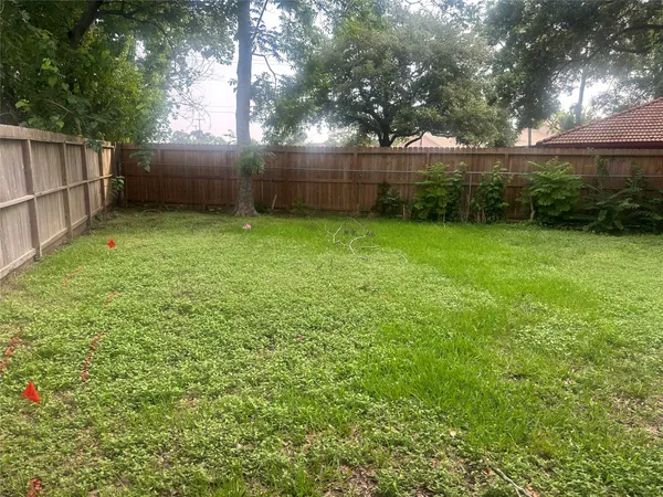 $2,200 | 4202 Ponca Street, Pasadena, TX 77504