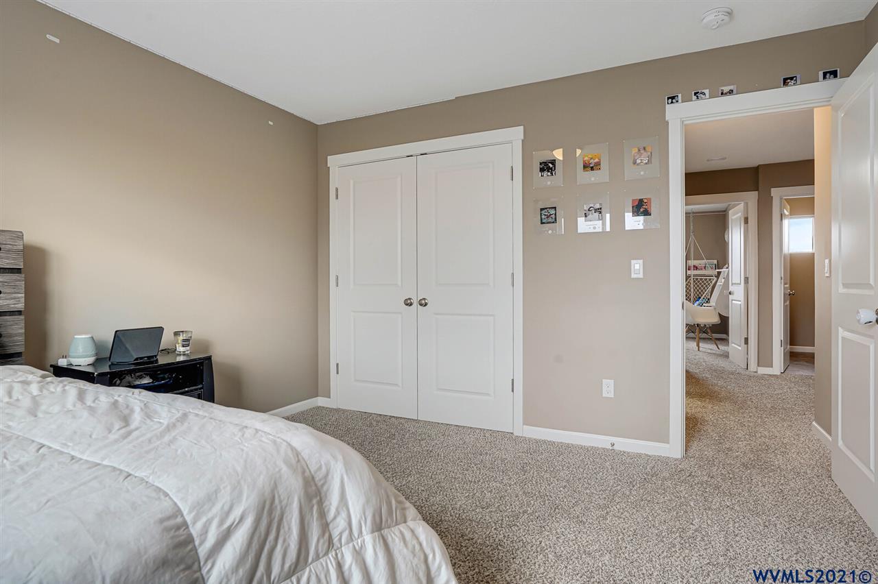 6064 Northeast Tuscan Loop Albany, OR 97321 - Photo 23 of 33 Gallery Image 23
