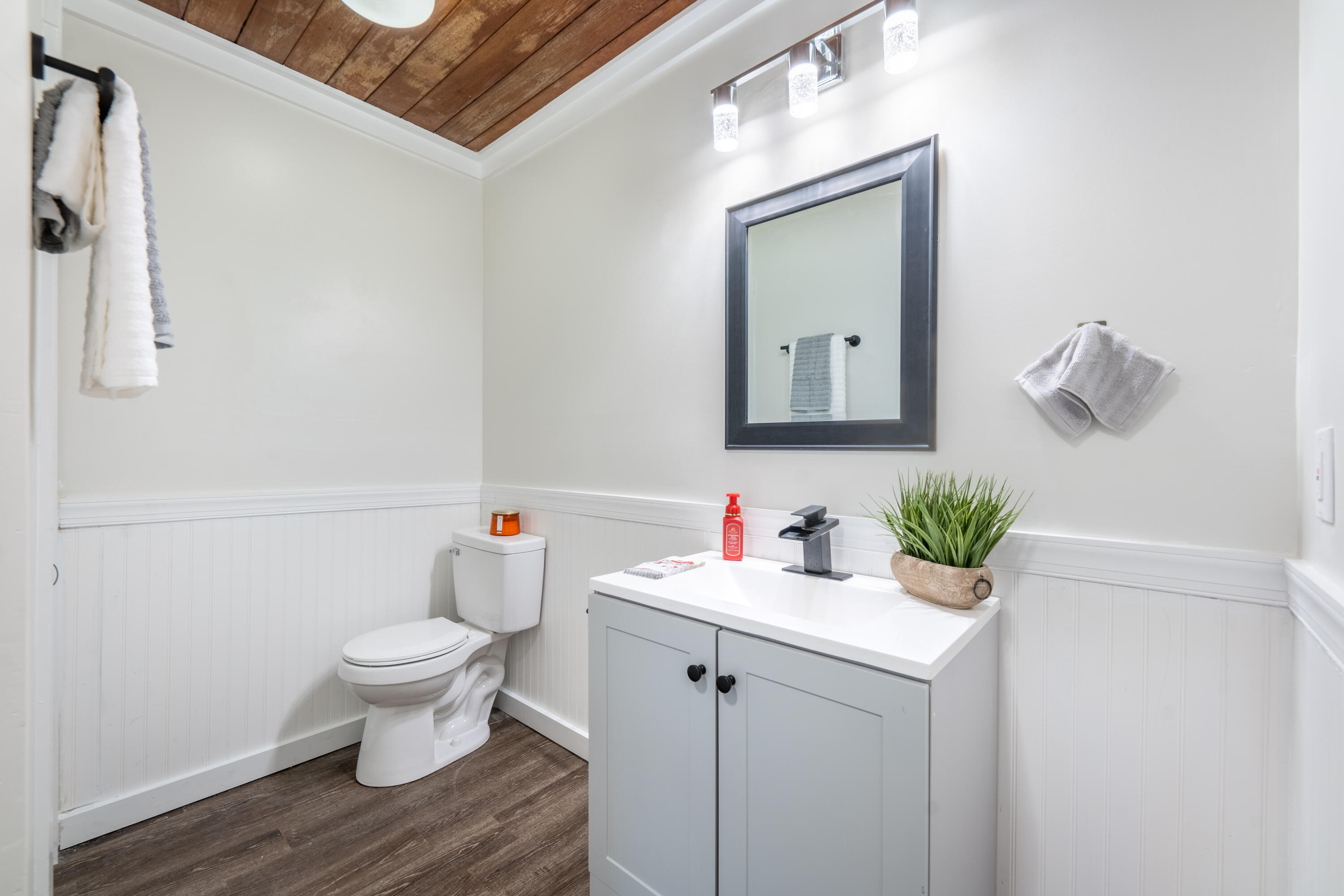 2910 McNeil Road Fort Pierce, FL 34981 - Photo 10 of 21 Master Bathroom 2