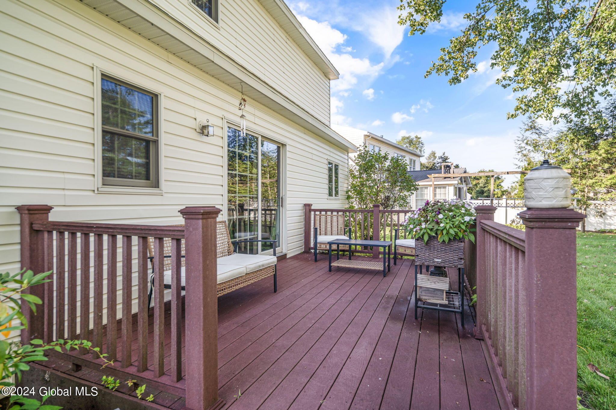 7 Van Rensselaer Way Bethlehem, NY 12077 - Photo 12 of 32 Exterior 04