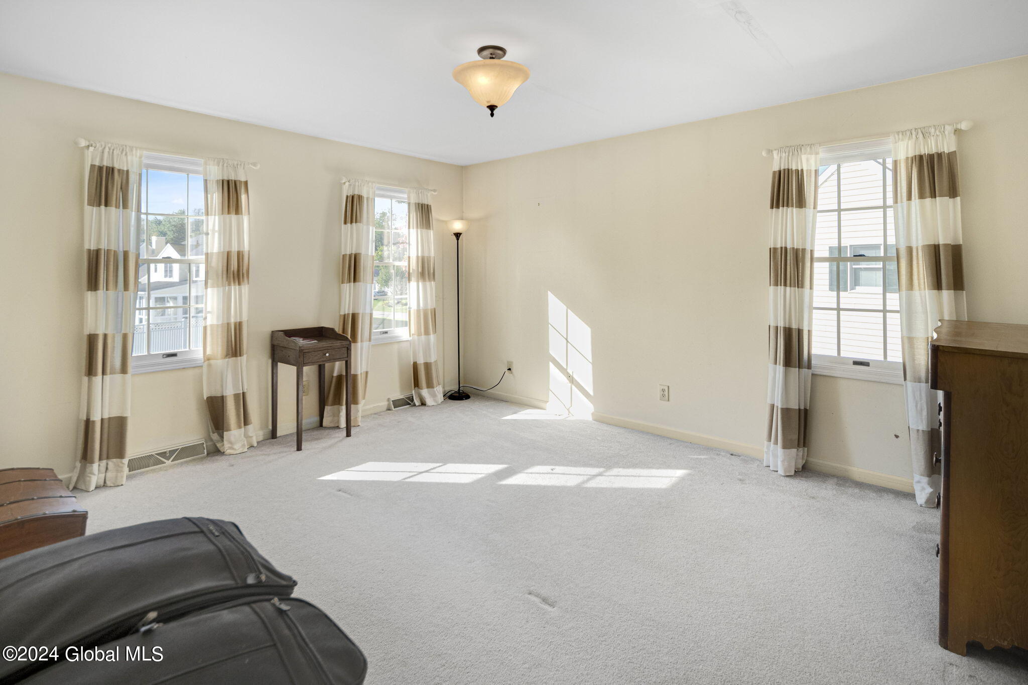 7 Van Rensselaer Way Bethlehem, NY 12077 - Photo 17 of 32 Interior 13