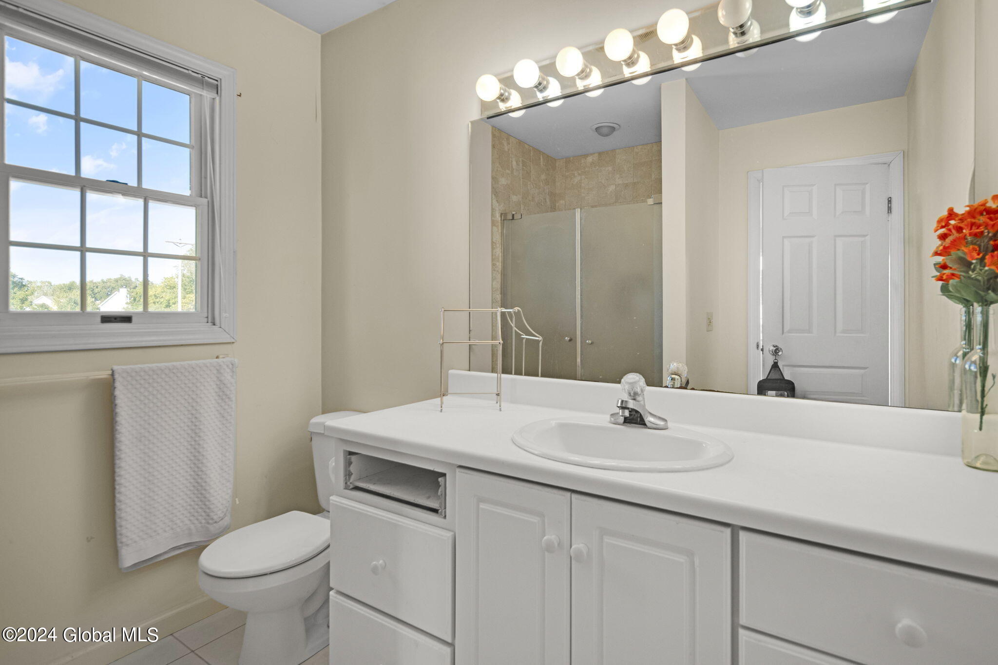 7 Van Rensselaer Way Bethlehem, NY 12077 - Photo 20 of 32 Interior 16