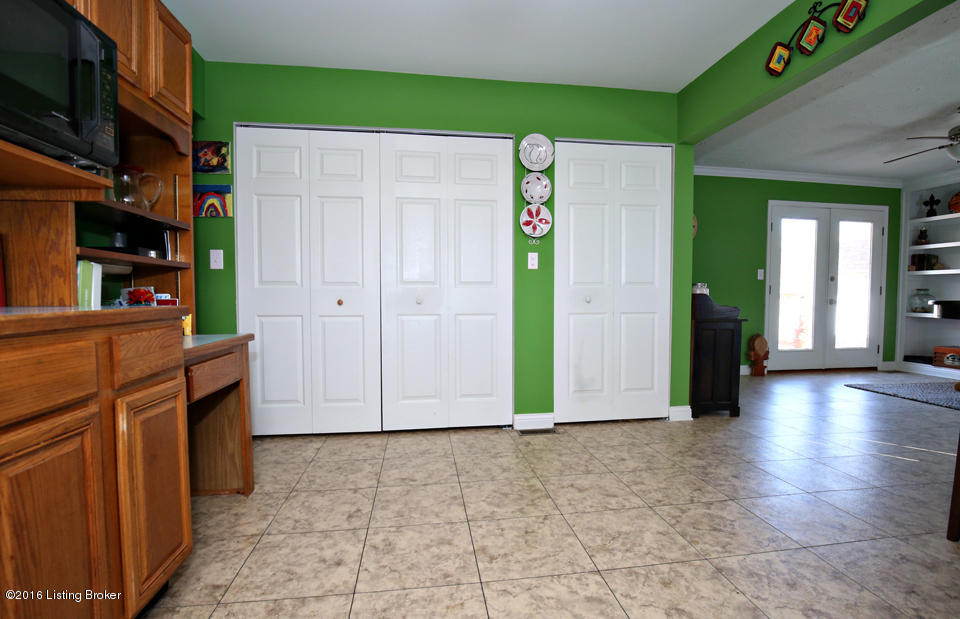 9505 Maple Road Louisville, KY 40229 - Photo 11 of 30 Pantry & Laundry