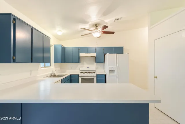 $1,600 | 112 Buffalo Drive, Huachuca City, AZ 85616