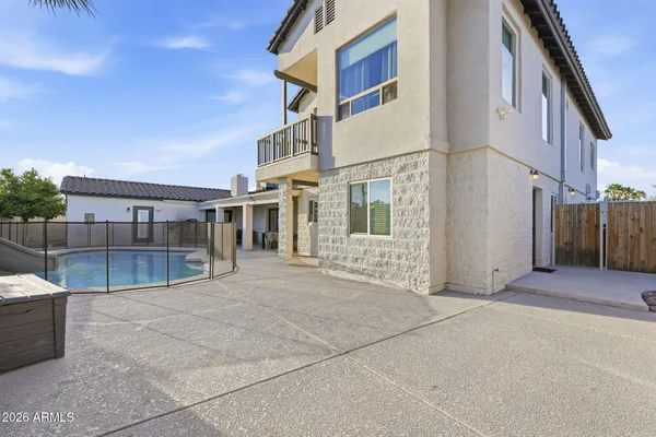 $2,100,000 | 5009 East Wethersfield Road, Scottsdale, AZ 85254