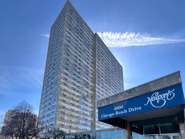 $230,000 | 4800 South Chicago Beach Drive, Unit 2006S, Chicago, IL 60615