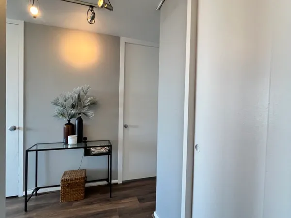 $230,000 | 4800 South Chicago Beach Drive, Unit 2006S, Chicago, IL 60615