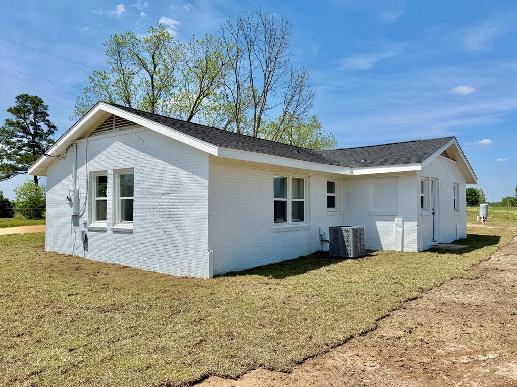706 South Park Road Slocomb, AL 36375 - Photo 10 of 38 Gallery Image 10