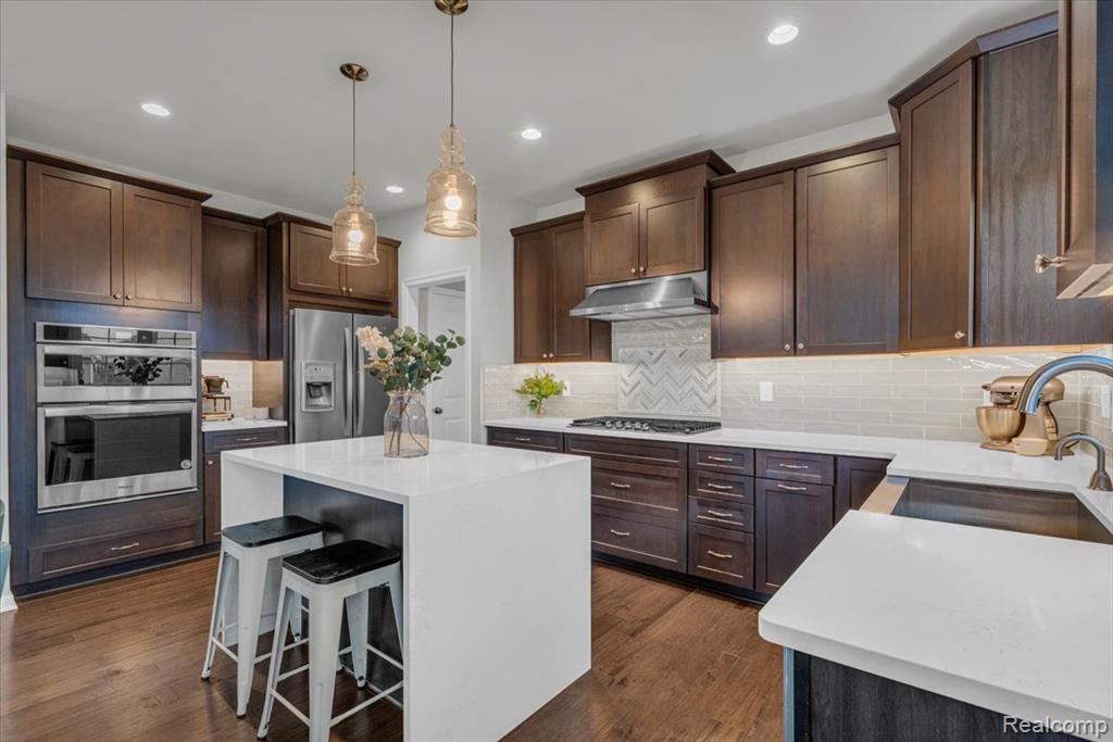 50763 Amberwood Road Canton, MI 48188 - Photo 8 of 53 Gallery Image 8