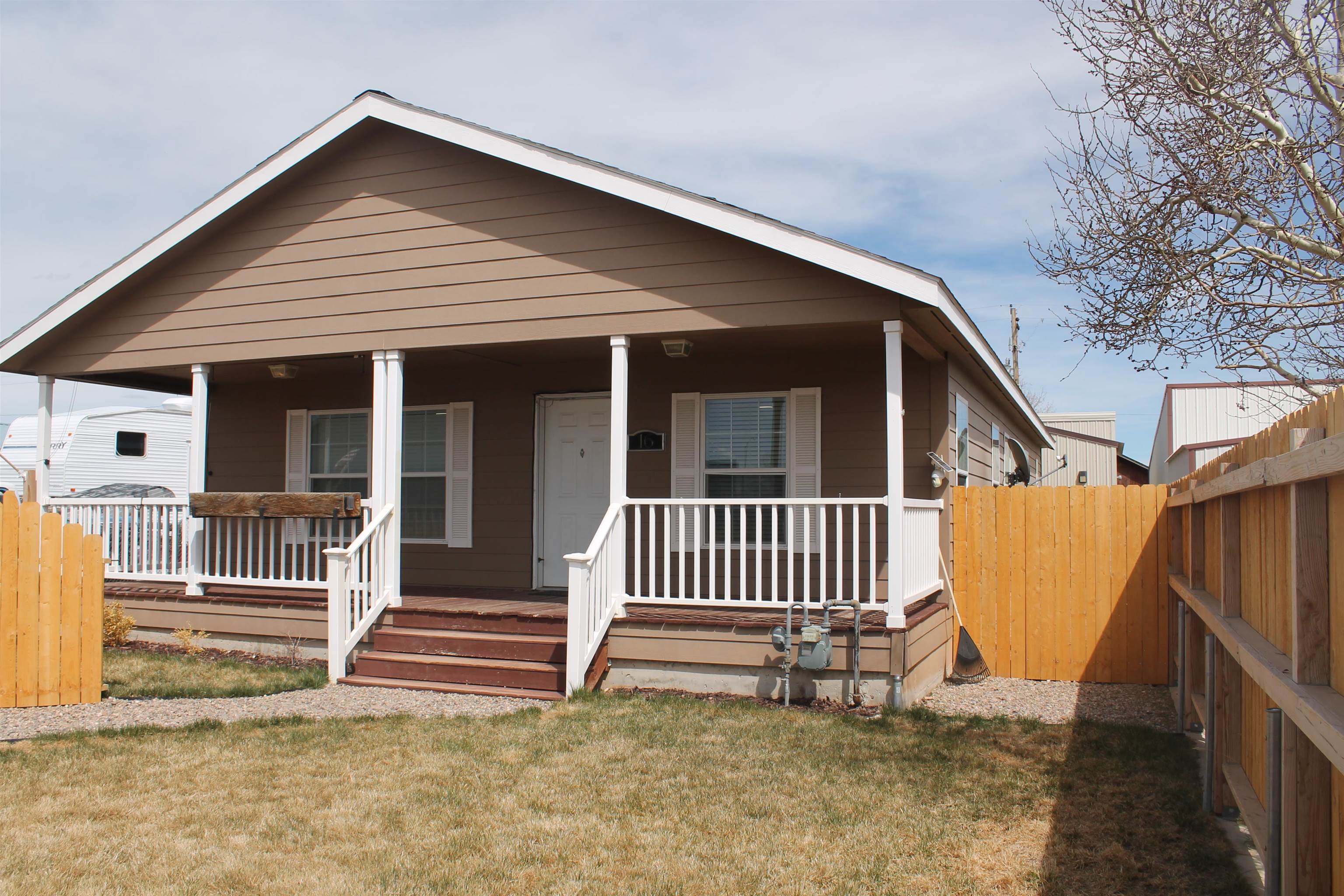 16 Maxwell Street Big Piney, WY 83113 - Photo 3 of 50