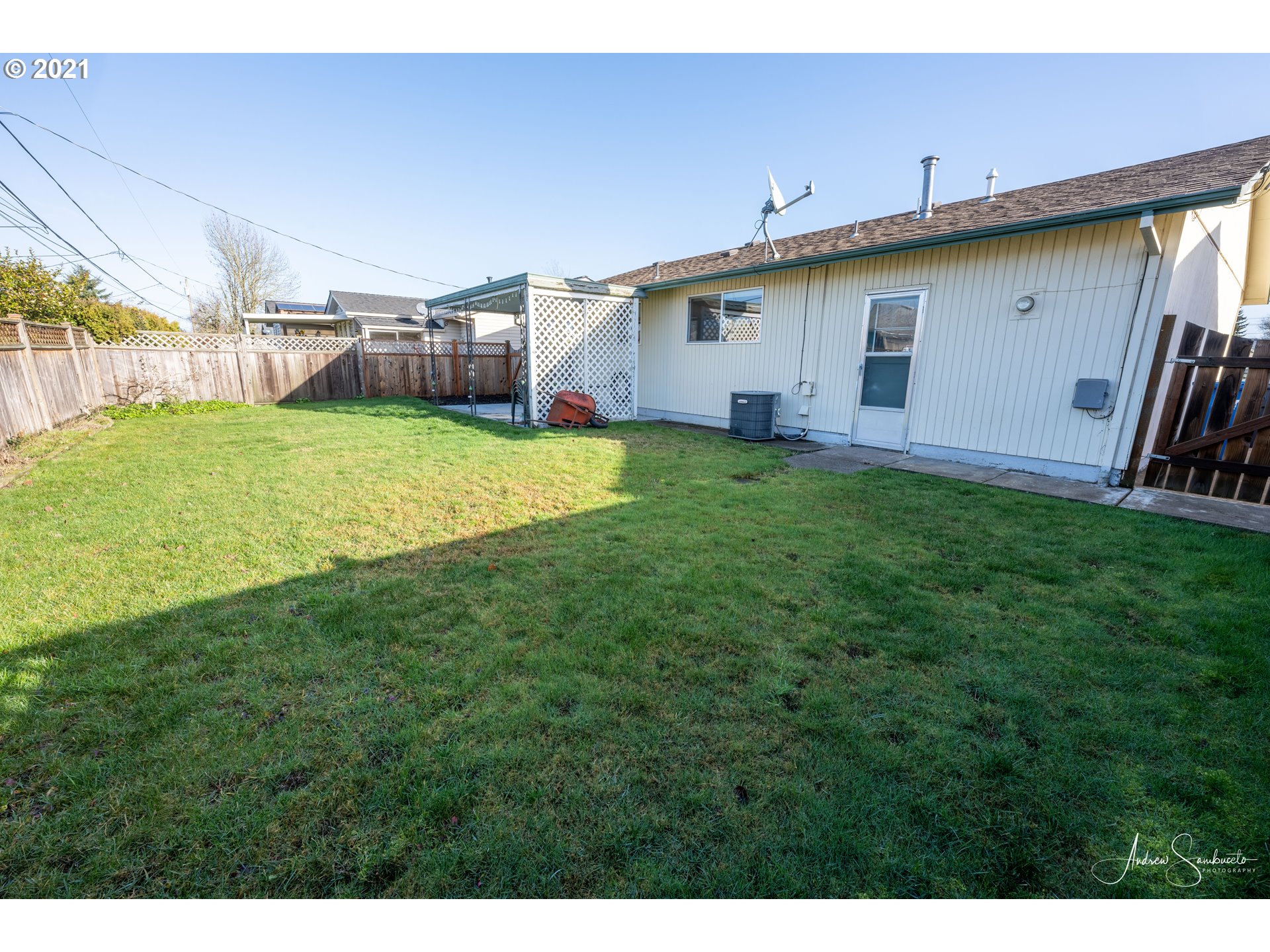 1825 Thompson Road Woodburn, OR 97071 - Photo 12 of 12 Gallery Image 12