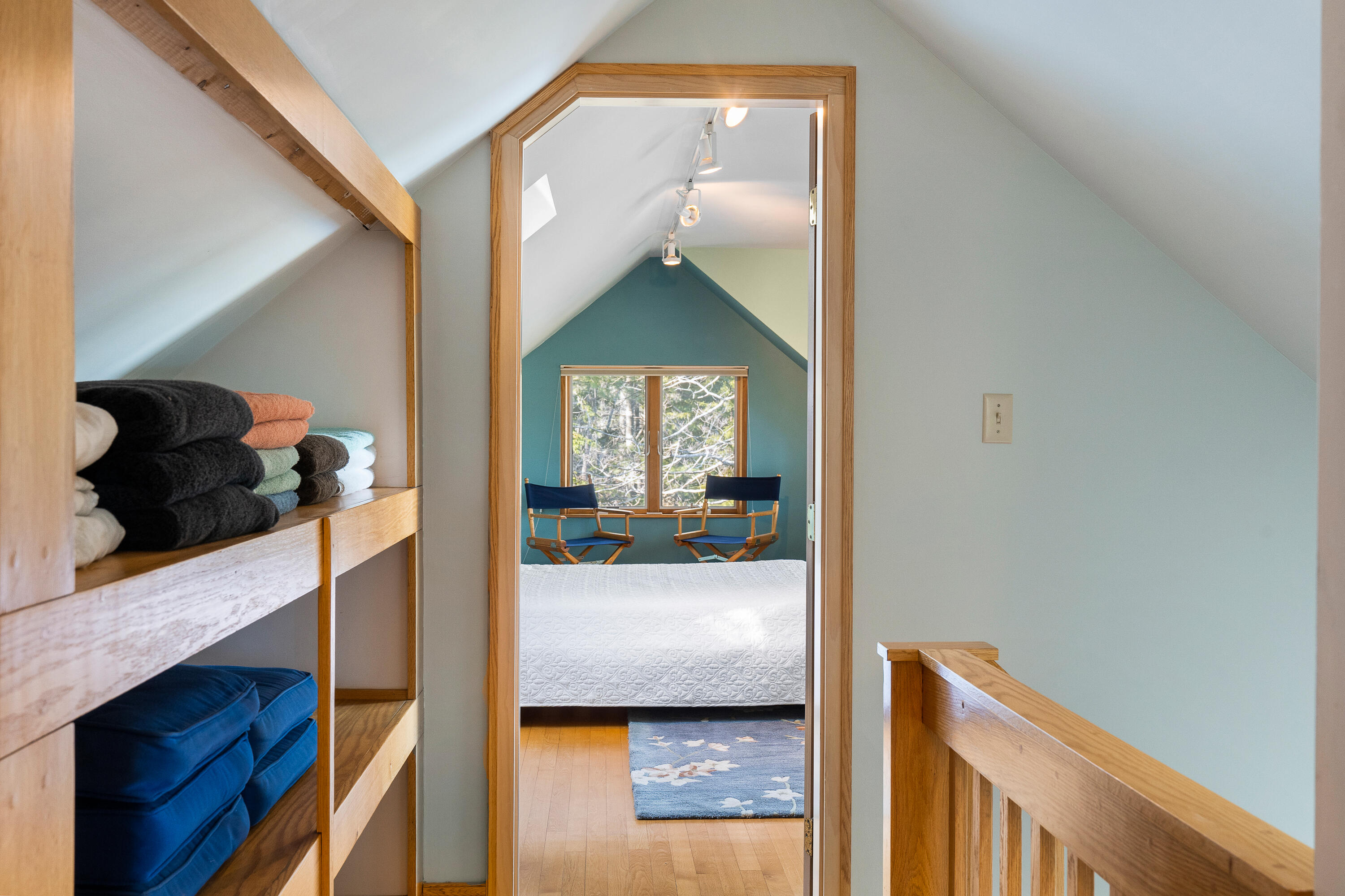 807 Harpswell Islands Road Harpswell, ME 04079 - Photo 42 of 53 Upstairs hall