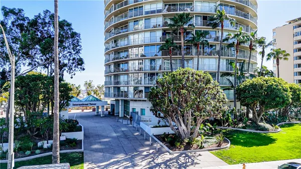 $689,000 | 700 East Ocean Boulevard, Unit 2703, Long Beach, CA 90802