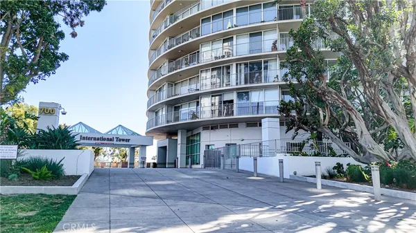 $689,000 | 700 East Ocean Boulevard, Unit 2703, Long Beach, CA 90802