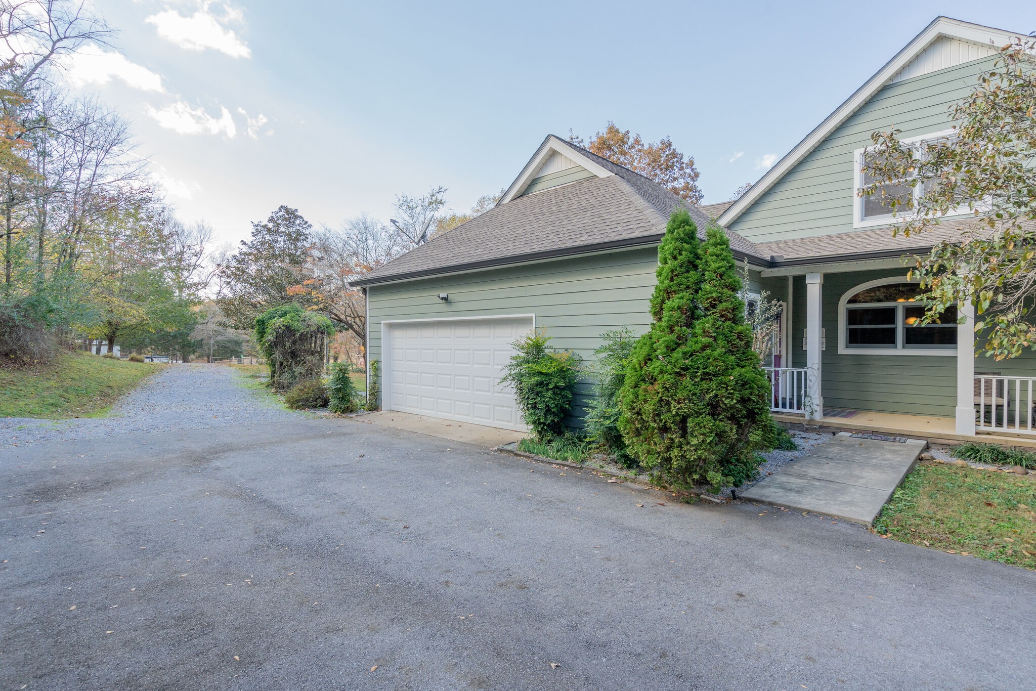 1823 Fortner Road Dickson, TN 37055 - Photo 38 of 55 front view of a house with a yard