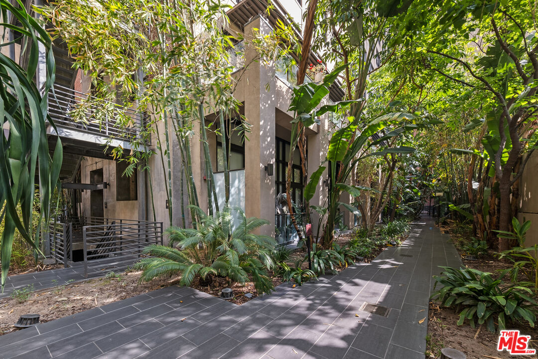 460 South Spring Street, Unit 1008 Los Angeles, CA 90013 - Photo 18 of 20