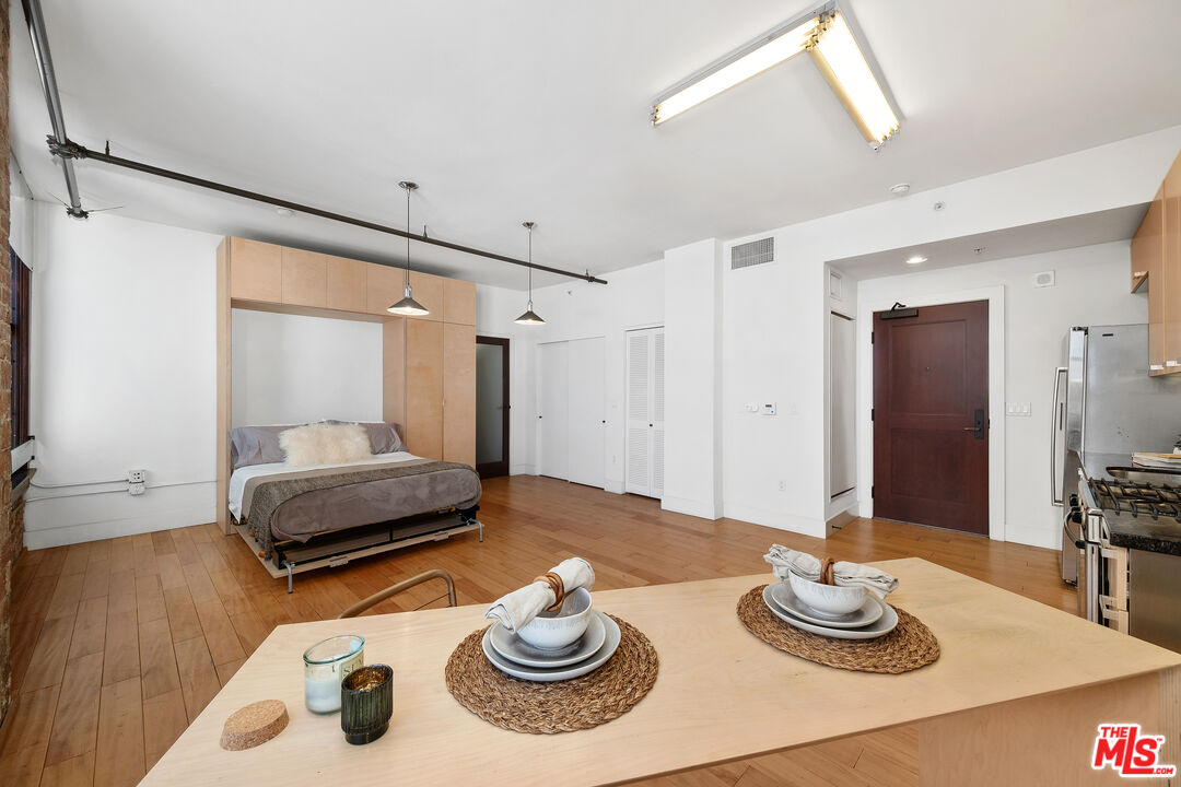 460 South Spring Street, Unit 1008 Los Angeles, CA 90013 - Photo 8 of 20