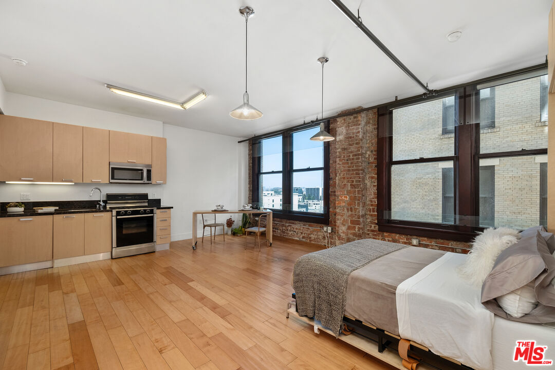 460 South Spring Street, Unit 1008 Los Angeles, CA 90013 - Photo 9 of 20