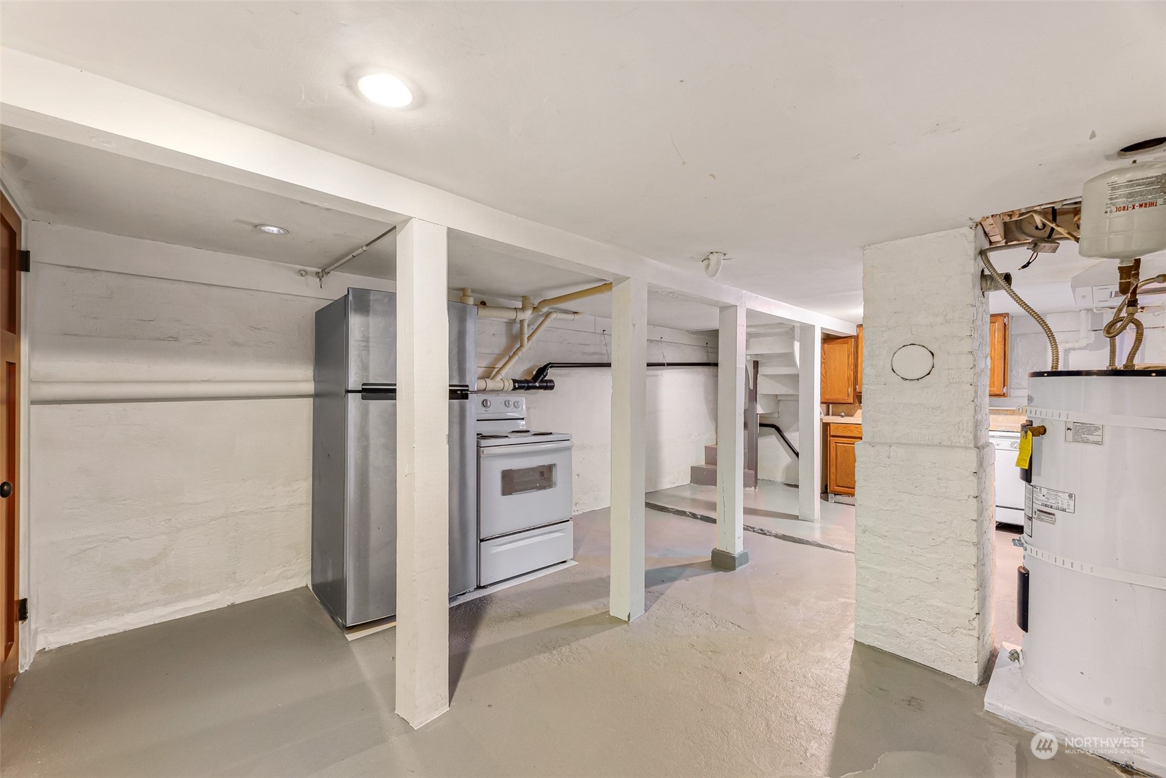 1102 Nevada Street Bellingham, WA 98229 - Photo 36 of 40 a view of entryway with white walls