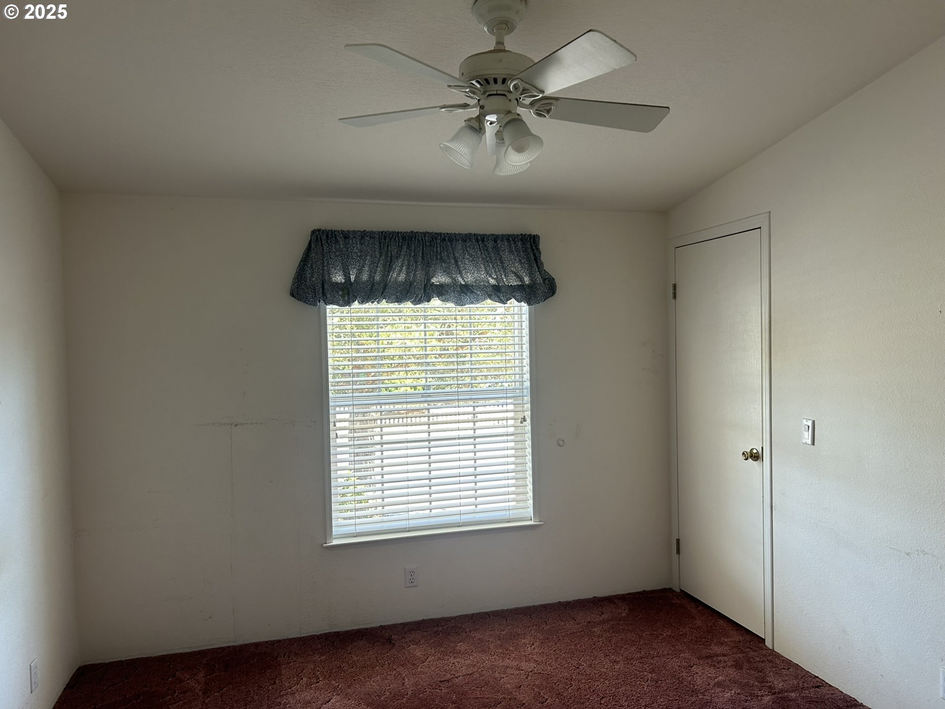 1941 Willow Loop Florence, OR 97439 - Photo 21 of 45 Gallery Image 21