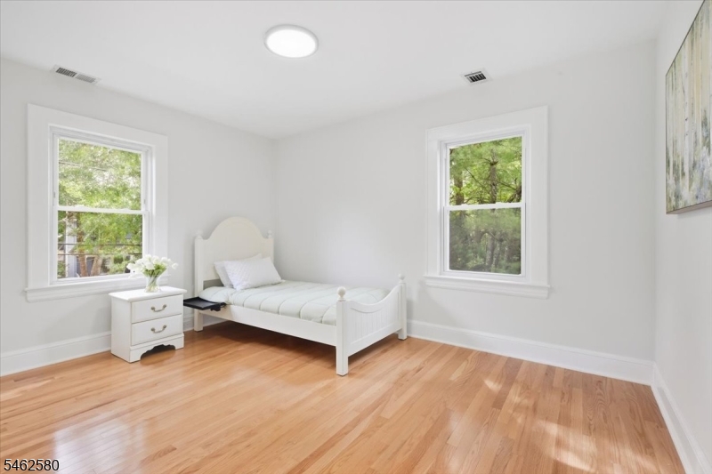 77 Meadowbrook Road Short Hills, NJ 07078 - Photo 25 of 40 Gallery Image 25