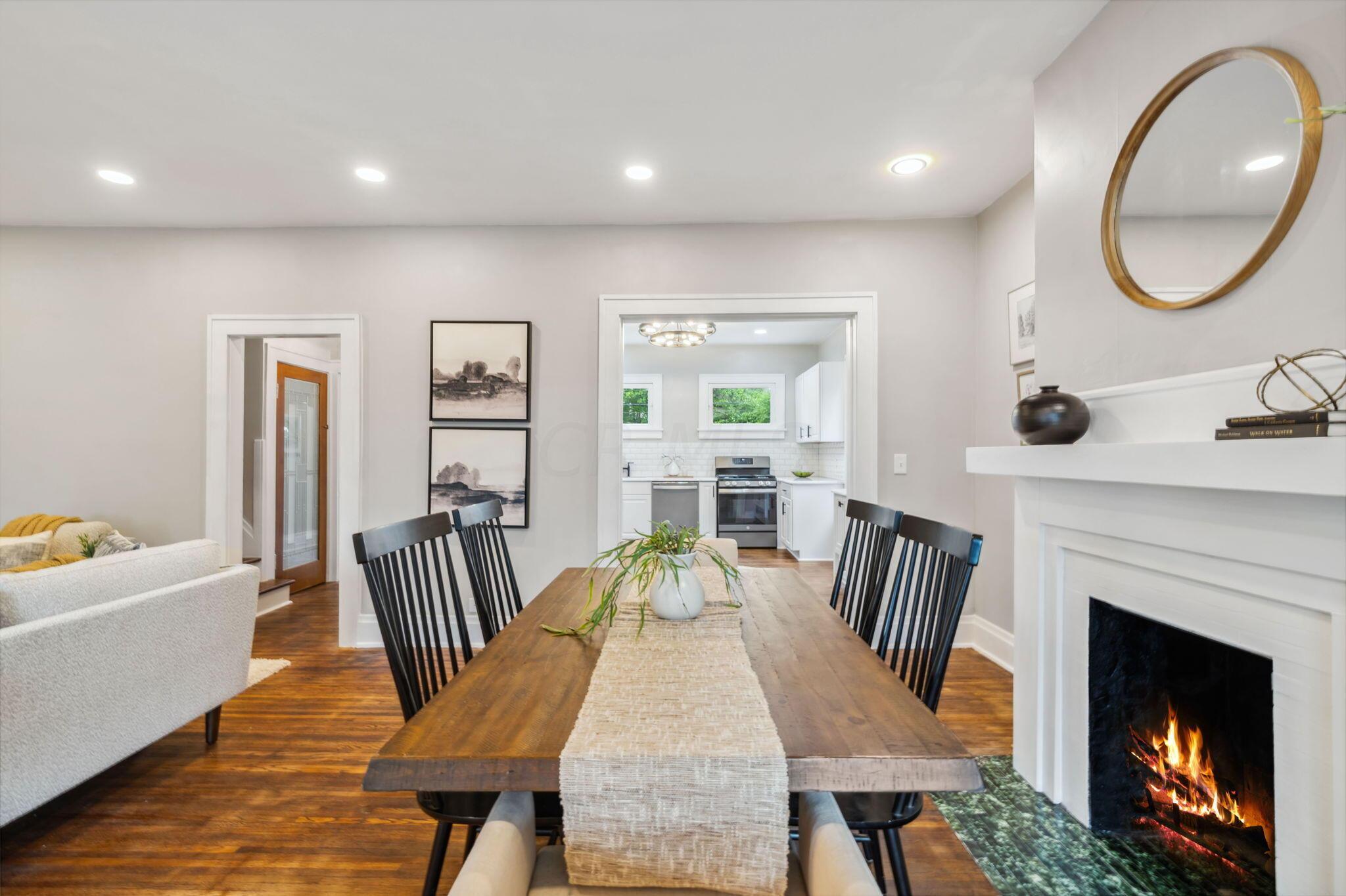 224 Crestview Road Columbus, OH 43202 - Photo 14 of 41 Dining Room